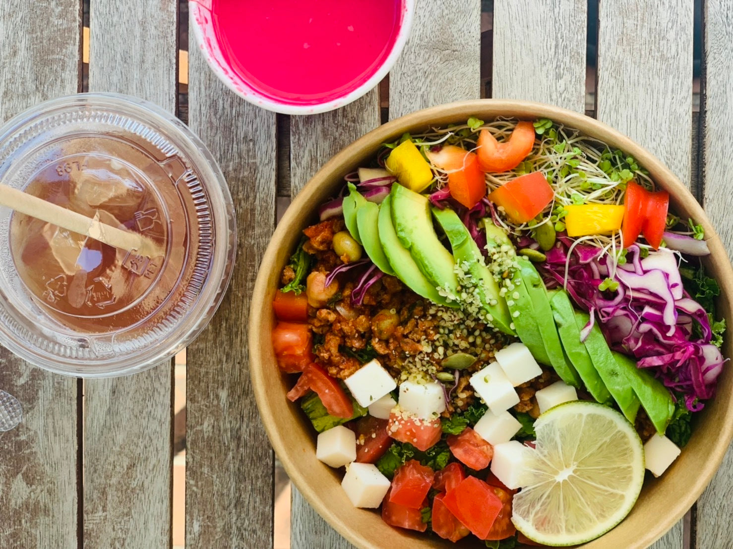 It's so easy STAFFがお勧めするvegan foodカフェ♪