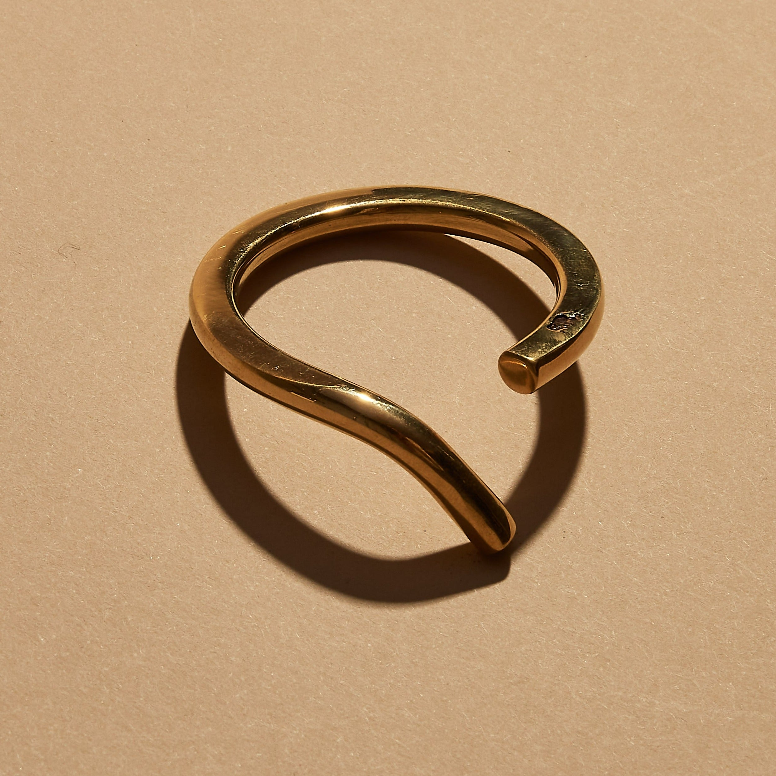 微妙的身体黄铜香炉 (iii)