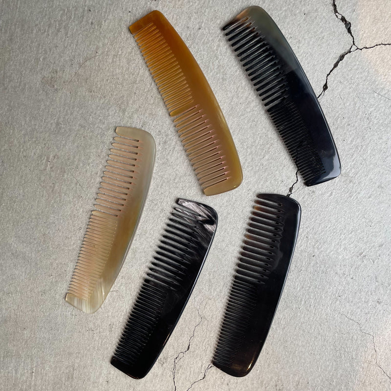 流行より、ずっと使えるヘアコームを