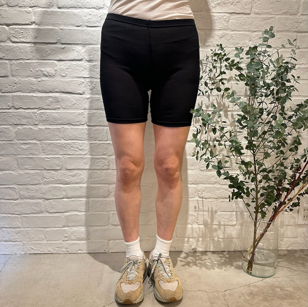 Joha ウール・シルク ハーフレギンス(ブラック)