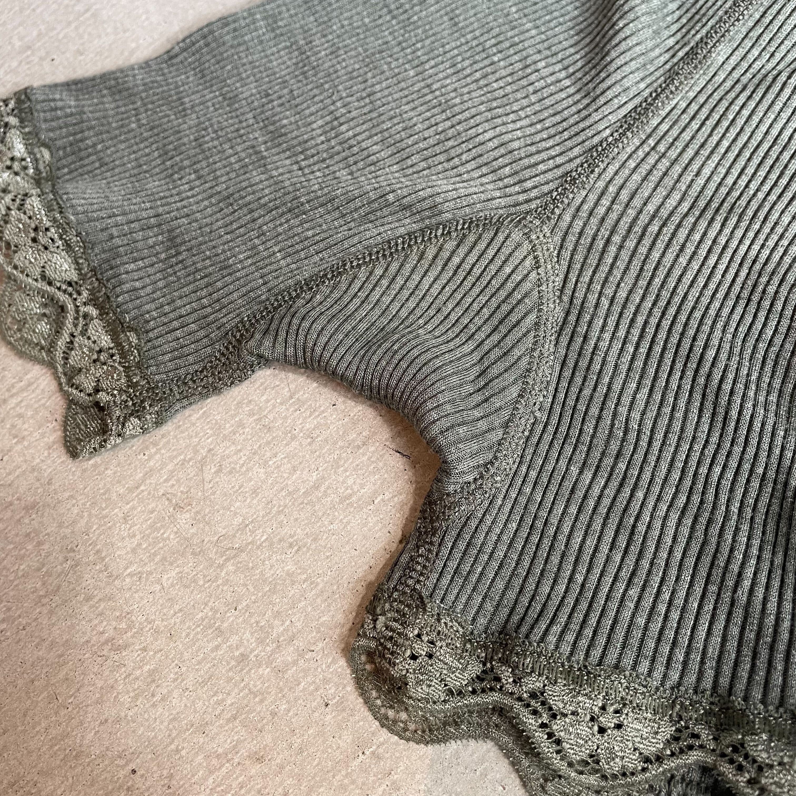 Joha ウール・シルク ハーフレギンス リブ レース(オリーブ)