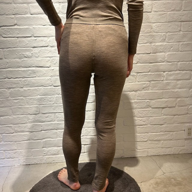 Joha ウール・シルクレギンス(セサミK)