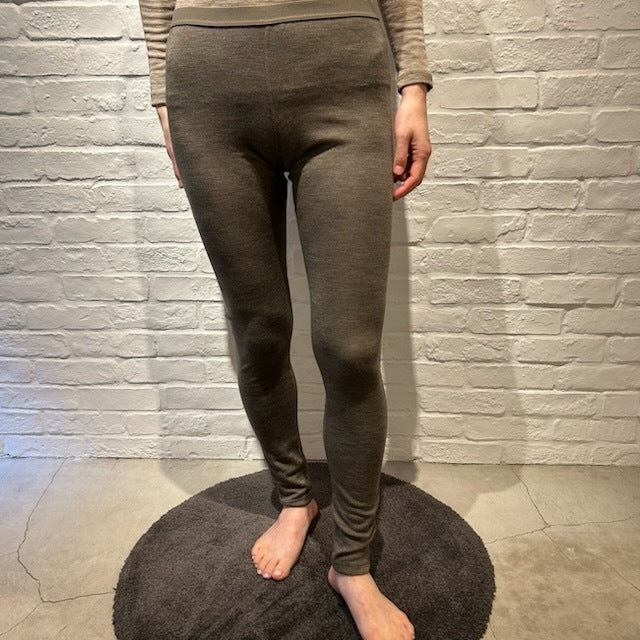 Joha ウール・シルクレギンス(マッドブラウン)