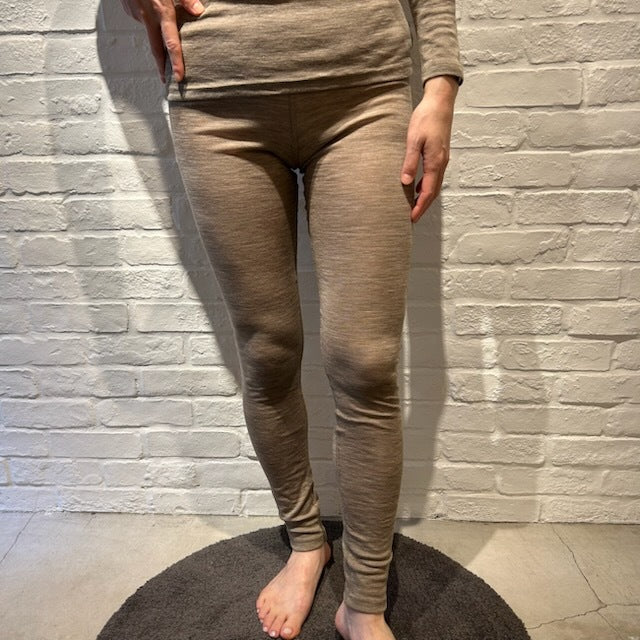 Joha ウール・シルクレギンス(セサミ)