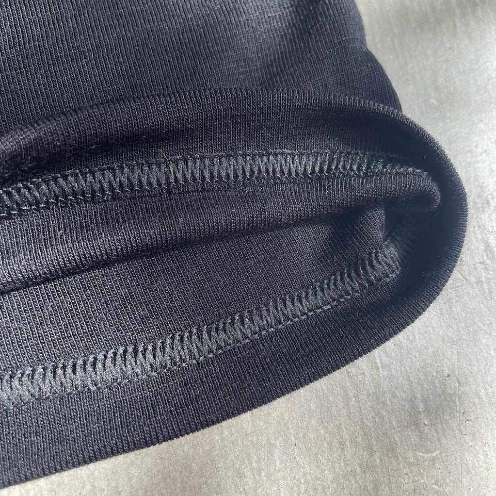 Joha ウール・シルク ハーフレギンス(ブラック)