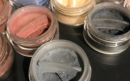 オーガニックコスメ＆サステナブルライフスタイルショップ It’s So Easy ミネラルアイシャドウ クラレブラン