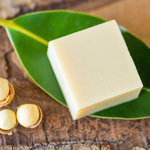 naure Tamanu facial soap