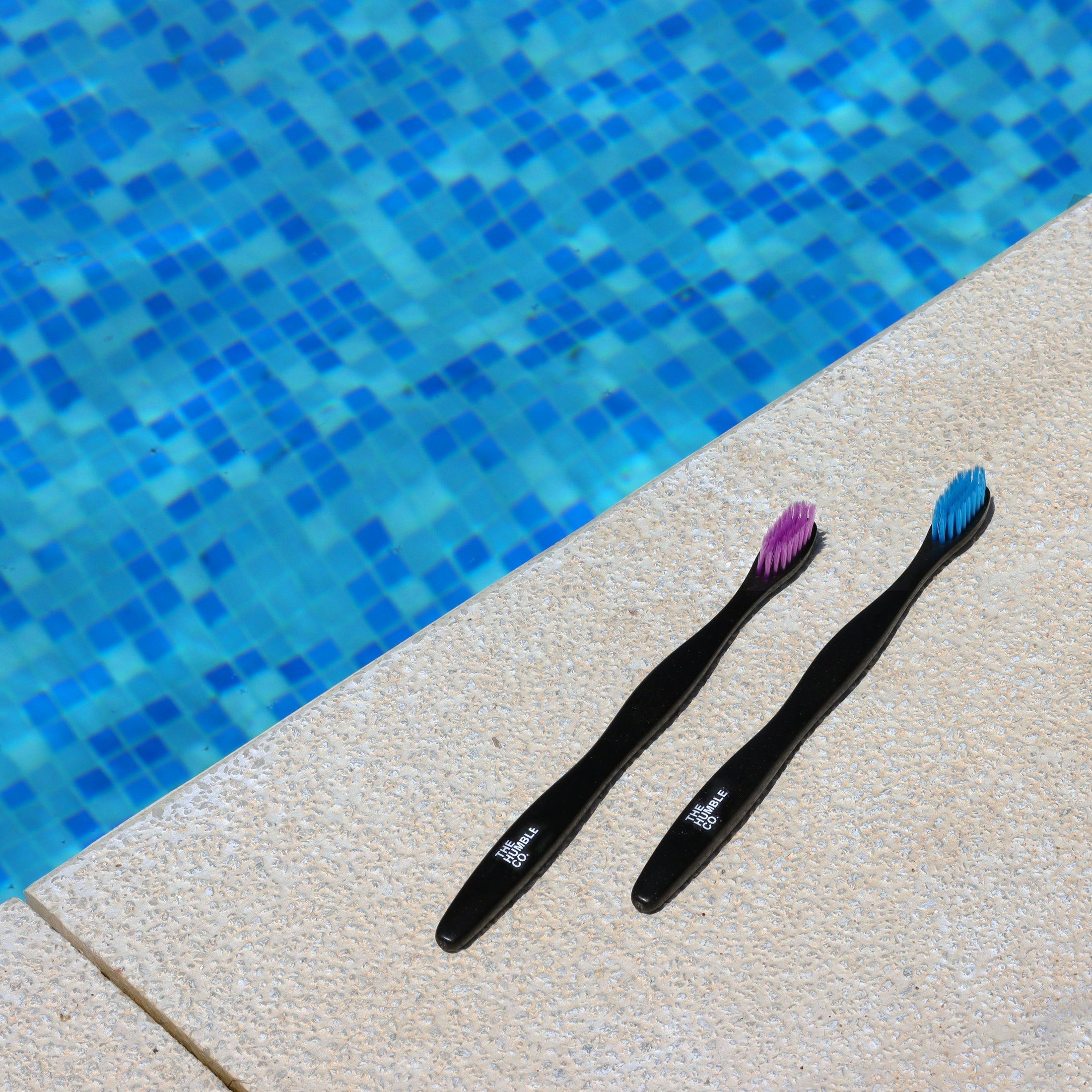 THE HUMBLE CO. Plant-Based Toothbrush (White)