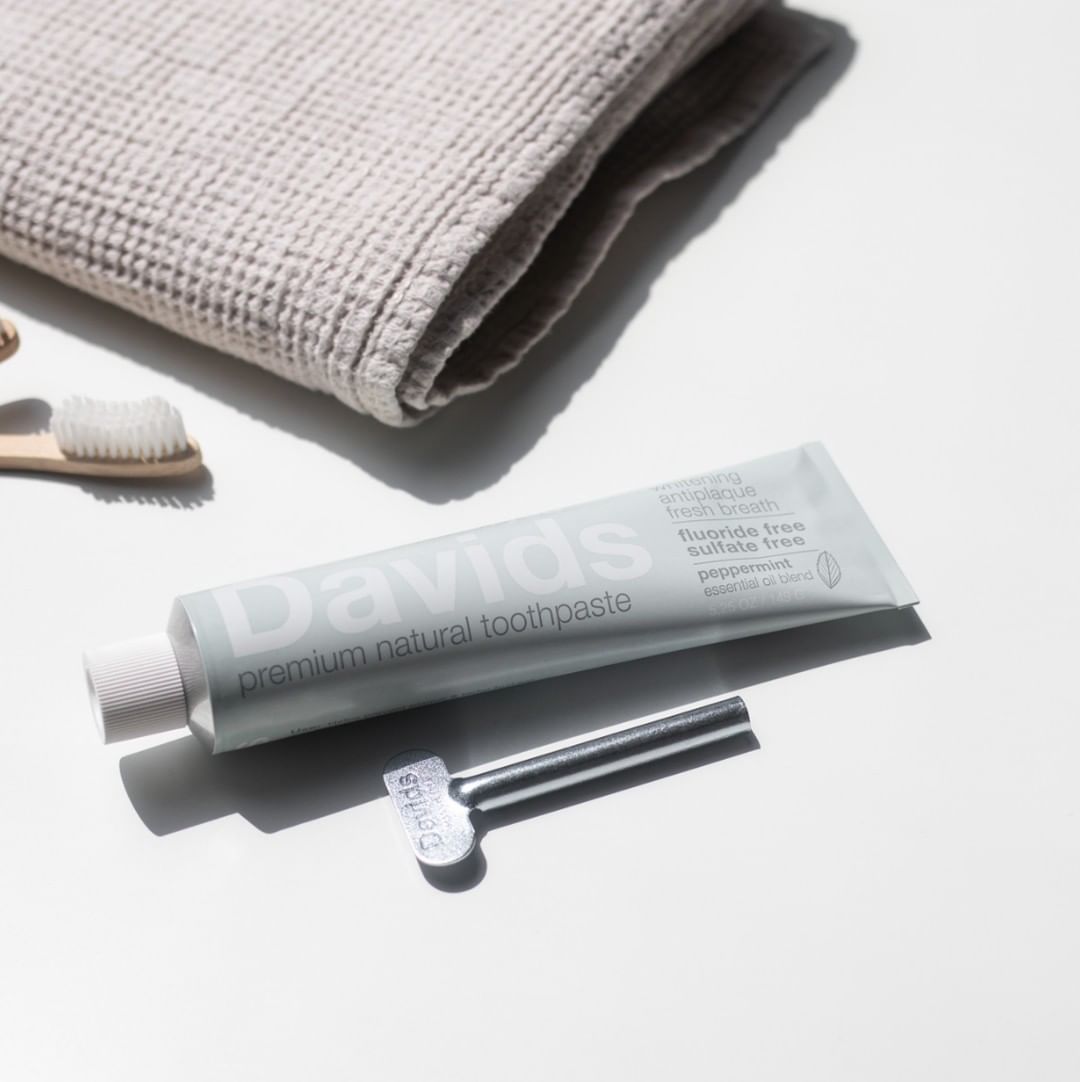 ナチュラル Davids ホワイトニング 歯磨き粉 ペパーミント キシリトール フッ素不使用 研磨剤不使用 商品イメージ