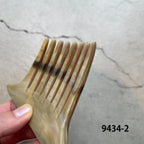 ナチュラル KOSTKAMM 水牛ヘアアクセサリー 水牛の角でできたヘアアクセサリー ヘアアクセサリー デコラティブコーム 商品イメージ
