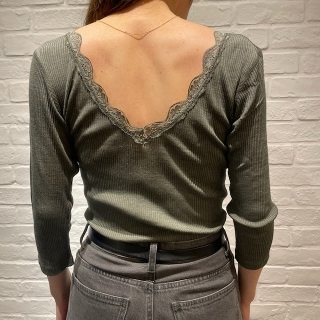 Joha ウール・シルク アンダーシャツ（オリーブ）