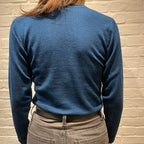 Joha ウール リブブラウス（ディープブルーK）