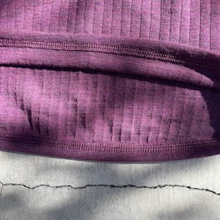 Joha ウール リブブラウス（パープルK）