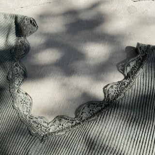 Joha ウール・シルク アンダーシャツ（オリーブ）