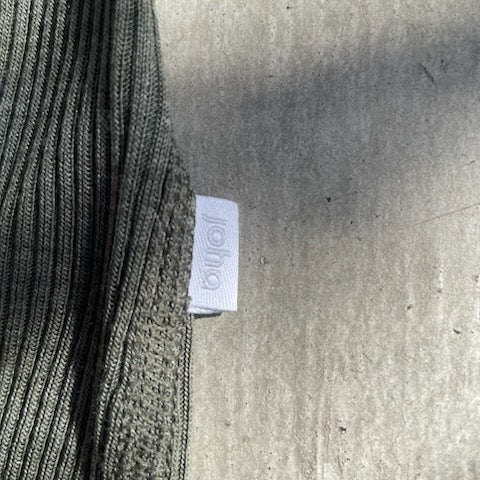 Joha ウール・シルク アンダーシャツ（オリーブ）