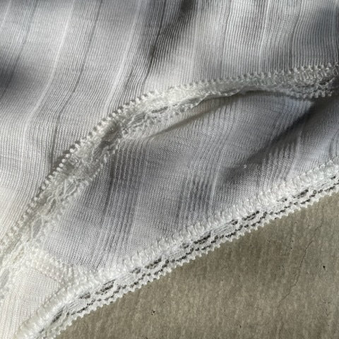 Joha ウール・シルク ヒップスターレース（オフホワイト）