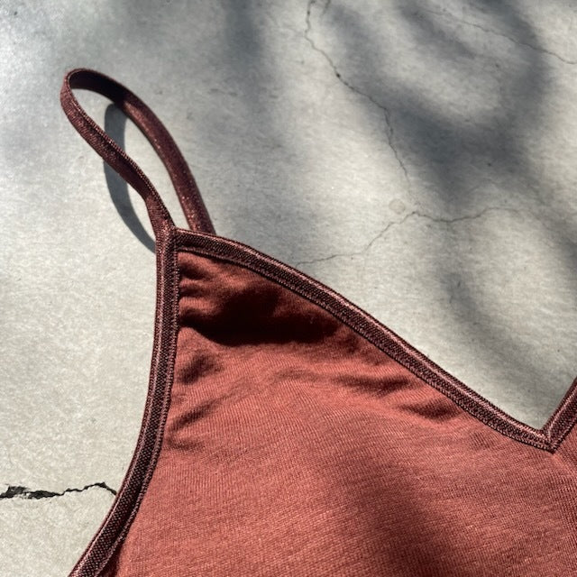 【期間限定11/21-12/14】Souple Luz ブラパットキャミソール（パット入り）チェストナット