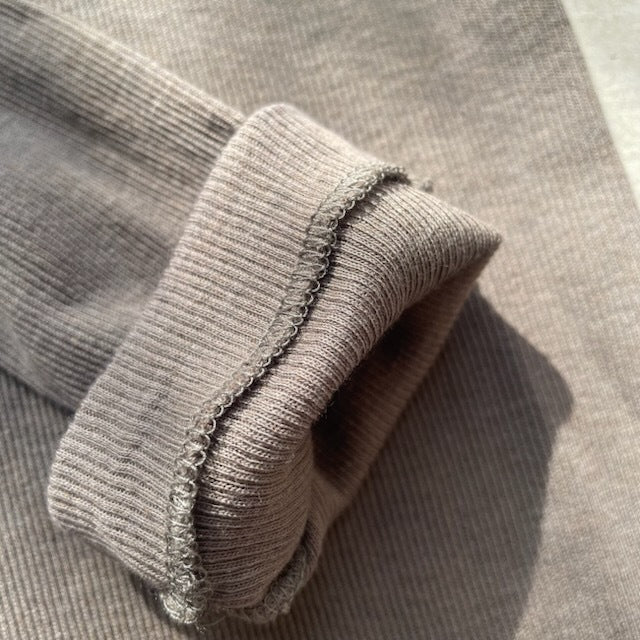 【期間限定11/21-12/14】Souple Luz コットンカシミヤリブ タイトクルーネックTシャツ オリーブドラブ