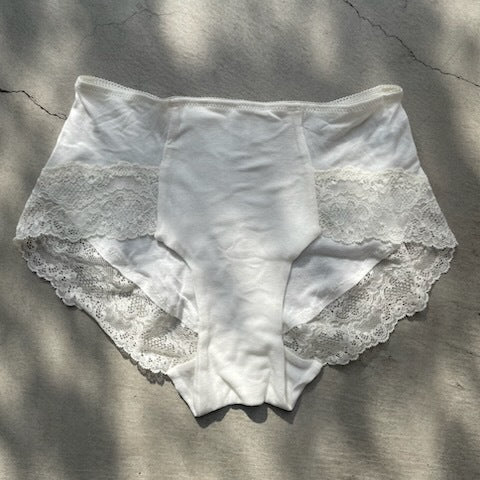 【期間限定11/21-12/14】Souple Luz バックレースショーツ オフホワイト