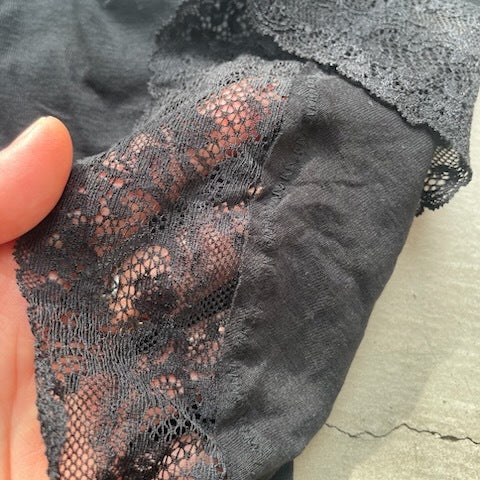 【期間限定11/21-12/14】Souple Luz バックレースショーツ ブラック