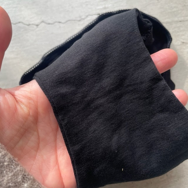 【期間限定11/21-12/14】Souple Luz バックレースショーツ ブラック