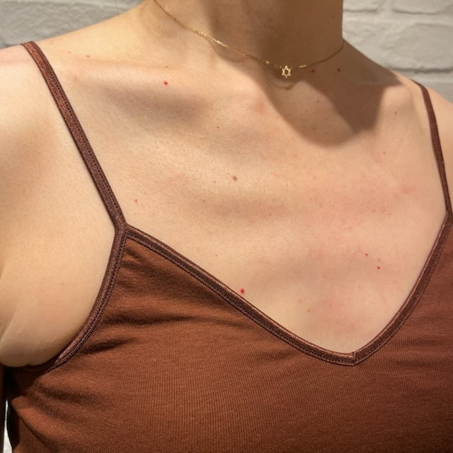 【期間限定11/21-12/14】Souple Luz ブラパットキャミソール（パット入り）チェストナット