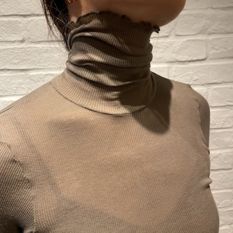 【期間限定11/21-12/14】Souple Luz コットンカシミヤリブ タートルネックロングスリーブTシャツ