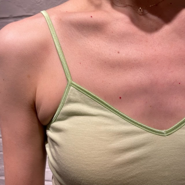 【期間限定11/21-12/14】Souple Luz ブラパットキャミソール（パット入り）ライム