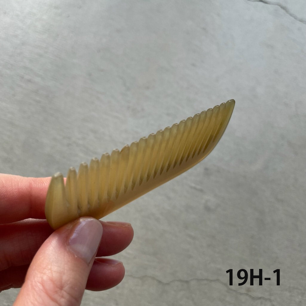 KOSTKAMM ミニポケットコーム（ワイド）/ 19H