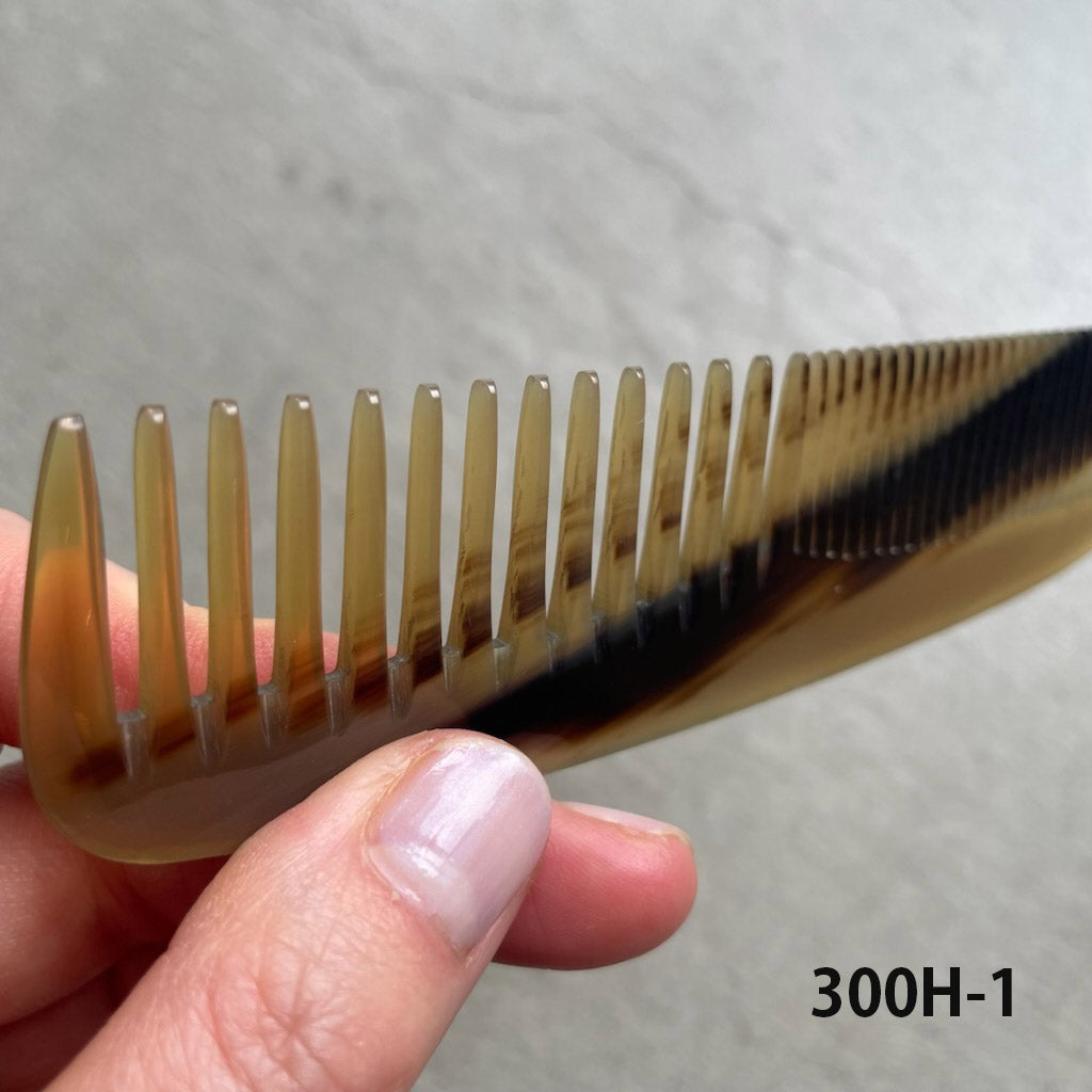 KOSTKAMM ヘアドレッシングコーム（ワイド×ナロウ）/ 300H