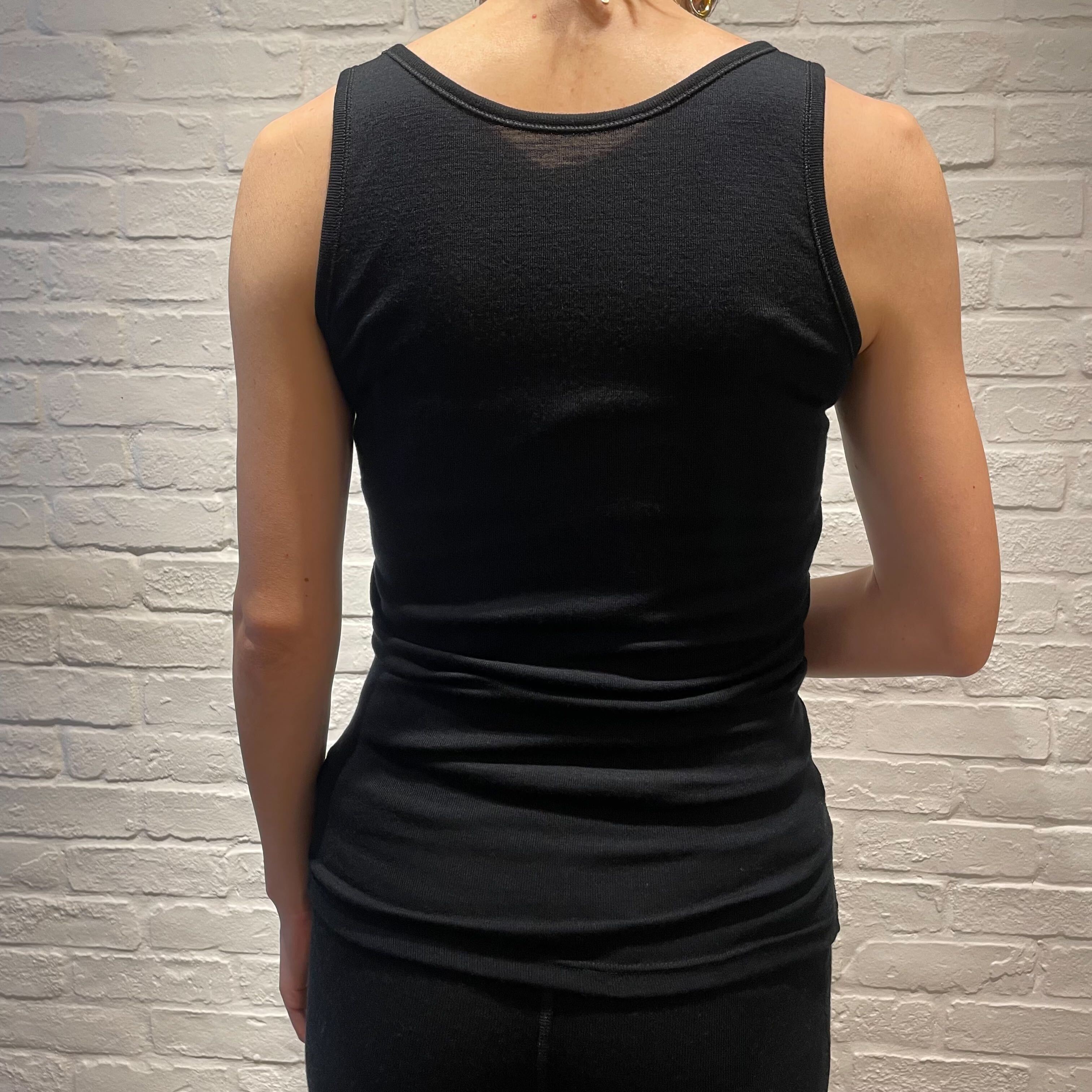 Joha wool sleeveless undershirt (black)