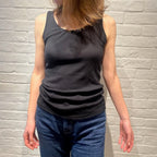 Joha wool and silk sleeveless undershirt (black)