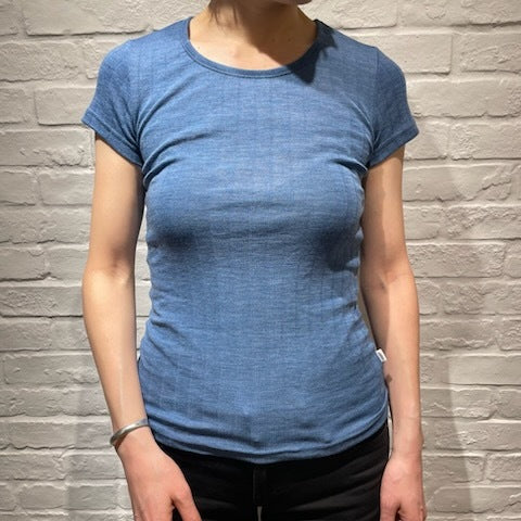 ナチュラル ヨハ メリノウール シルク Tシャツ レディース 着画正面全体