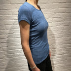 ナチュラル ヨハ メリノウール シルク Tシャツ レディース 着画サイド全体