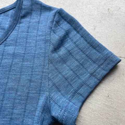 ナチュラル ヨハ メリノウール シルク Tシャツ レディース 袖ぐり部分