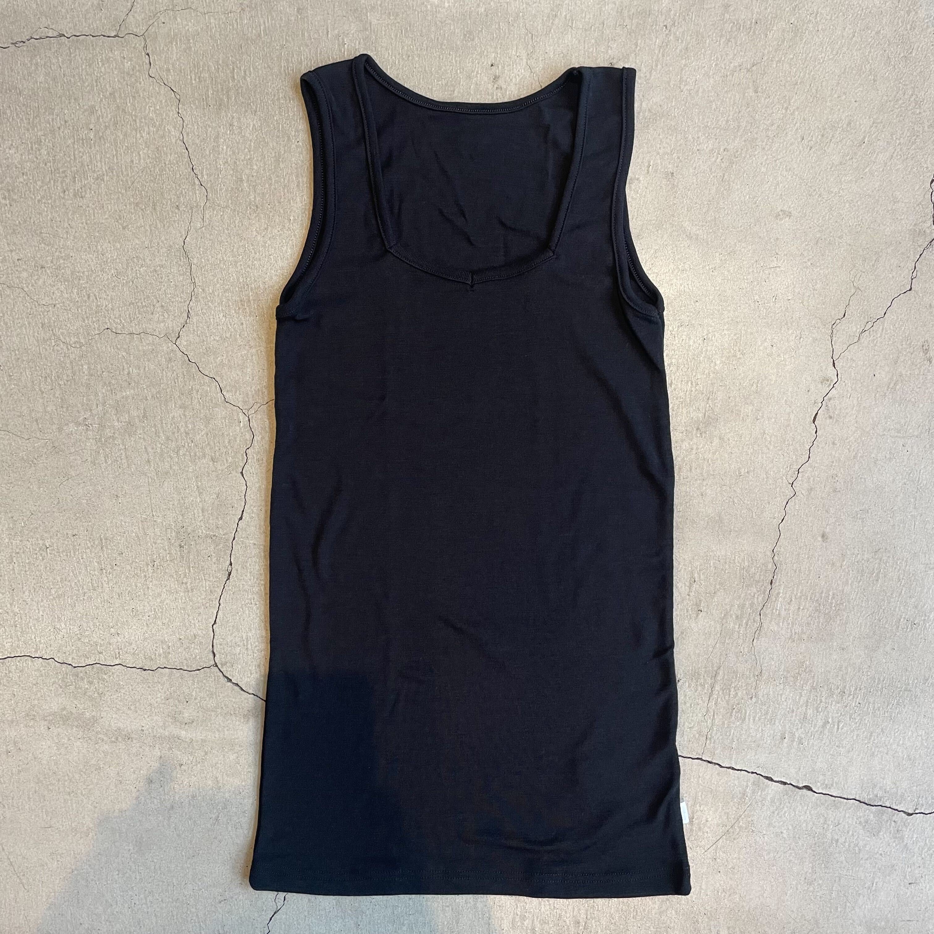 Joha wool sleeveless undershirt (Angora K)