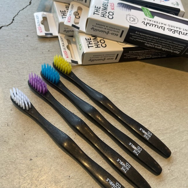 THE HUMBLE CO. Plant-Based Kids Toothbrush (White)