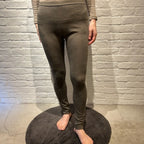 Joha ウール・シルクレギンス（マッドブラウン）