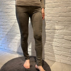 Joha ウール・シルクレギンス（マッドブラウン）