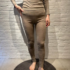 Joha ウール・シルクレギンス（セサミ）