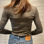 Joha ウール・シルク ブラウス（マッドブラウン）