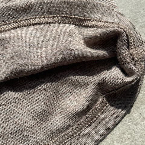 Joha ウール・シルク ブラウス（セサミ）