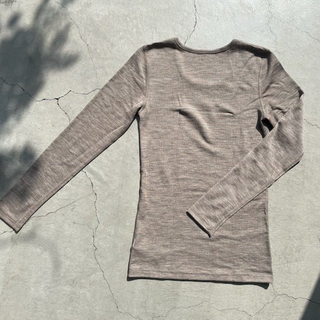 Joha ウール・シルク ブラウス（セサミ）