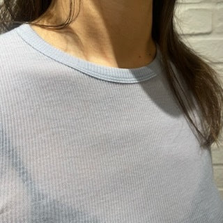 Souple Luz コットンカシミヤリブ タイトクルーネックTシャツ クラウディブルー