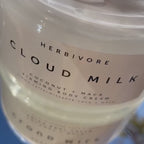 ナチュラル Herbivore Botanicals ボディクリーム 体 ココナッツ マカエキス 乾燥肌 セルライトケア 使用イメージ動画