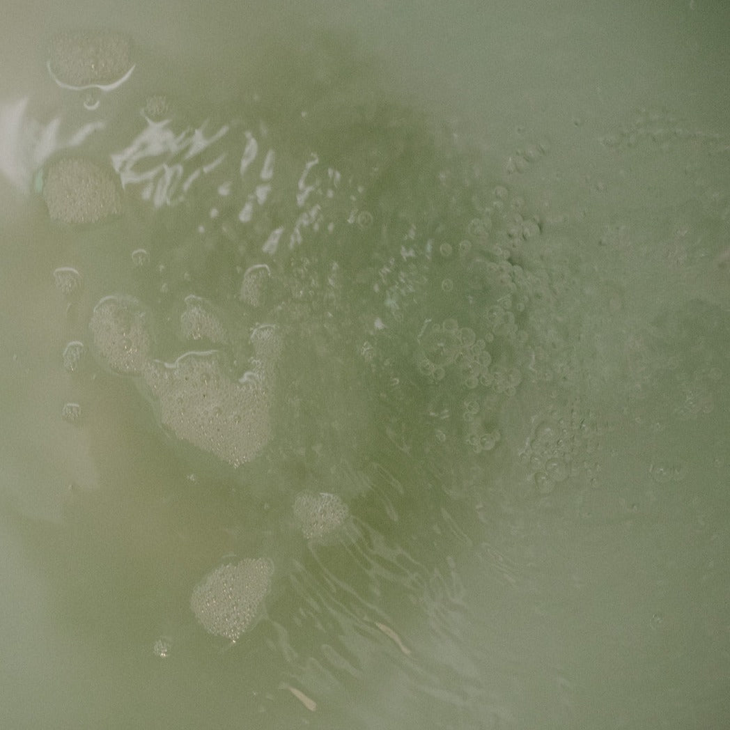 URB APOTHECARY Mineral Bath Salt (Eucalyptus Scent)