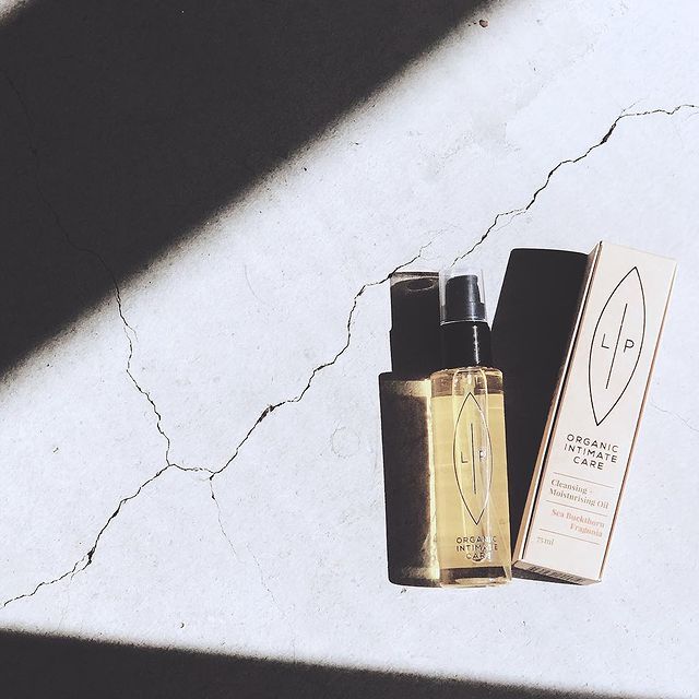 Lip Intimate Care Cleansing Moisturizing Oil