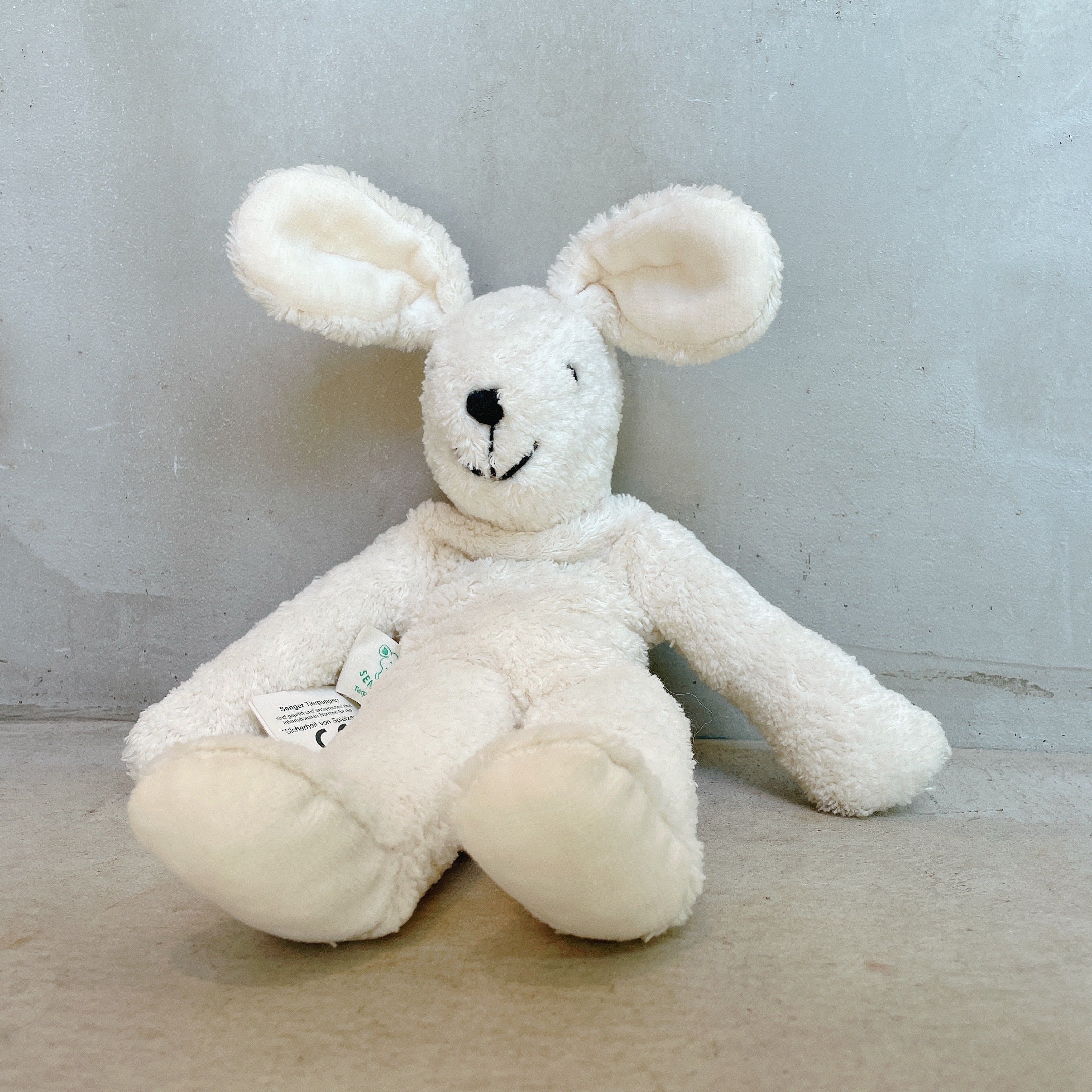 SENGER Plush Rabbit (White)