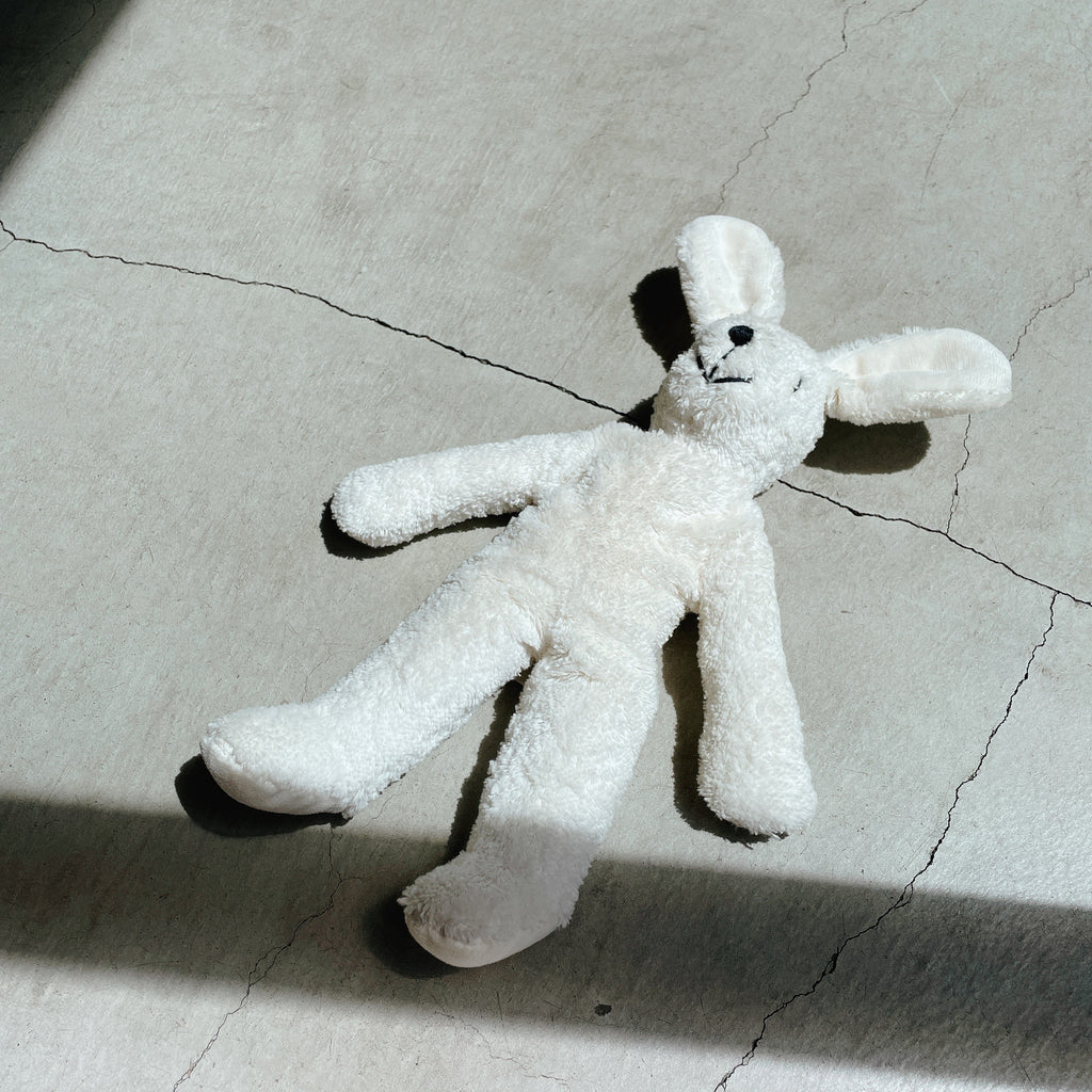 SENGER Plush Rabbit (White)