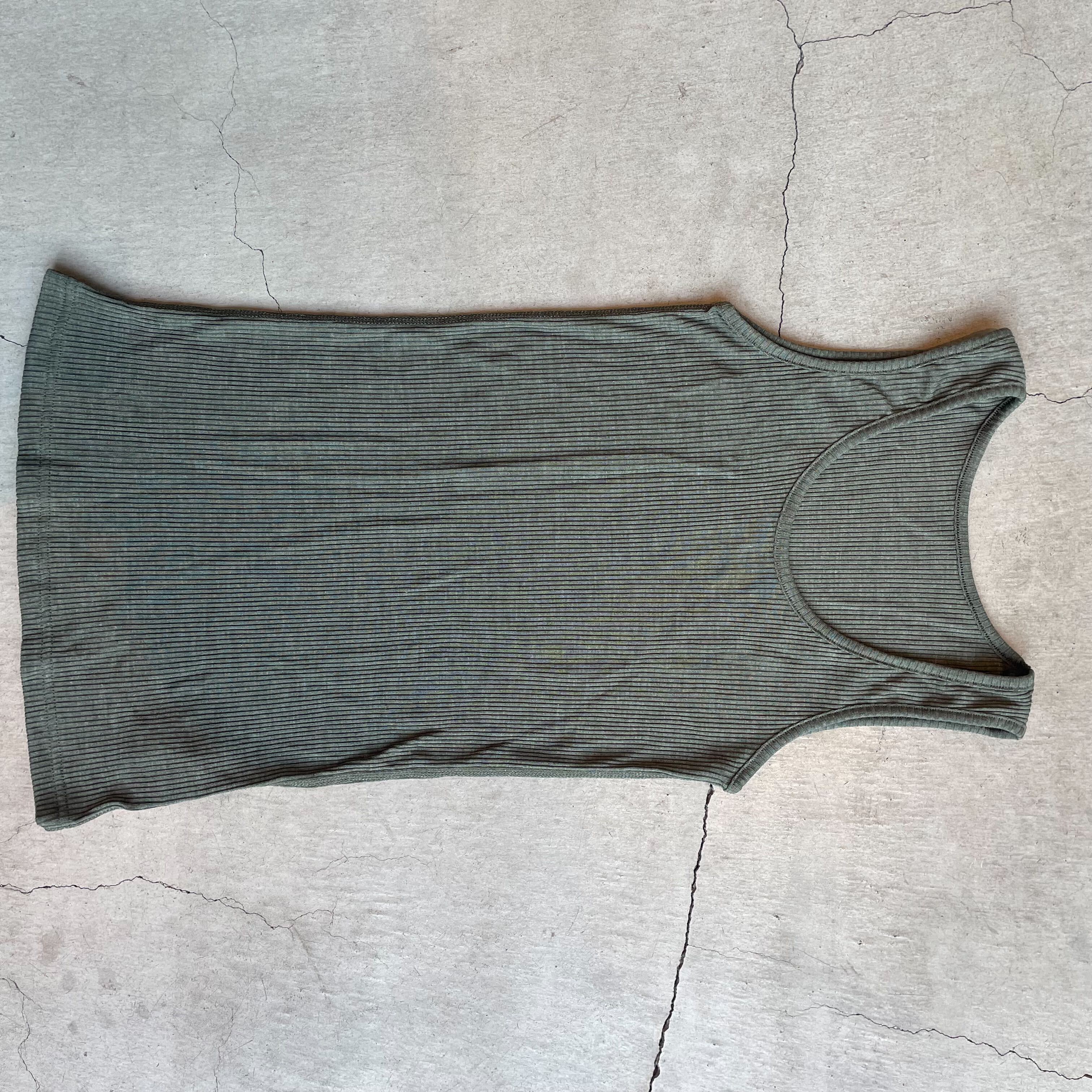 Joha wool and silk sleeveless undershirt (olive)